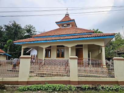 Masjid Saud and Mona